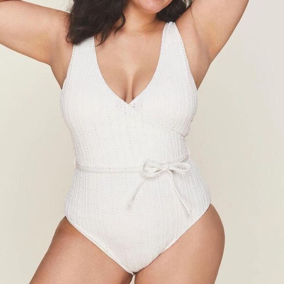 Andie Other - Andie Swim The Belmar One Piece Swimsuit Floral Eyelet Coconut/Cream Size Medium